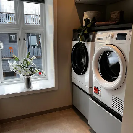 Premium 4br Steps From Bryggen Apartment *